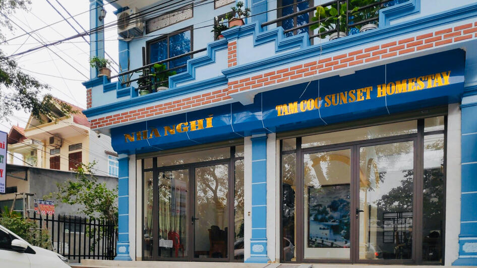 Bên ngoài nhà nghỉ Tam Cốc Sunset Homestay